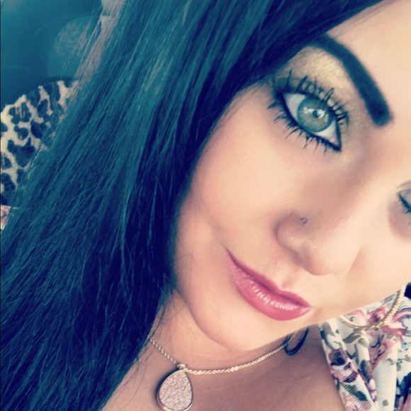 Meet your Posher, Samantha - Picture 2 of 6